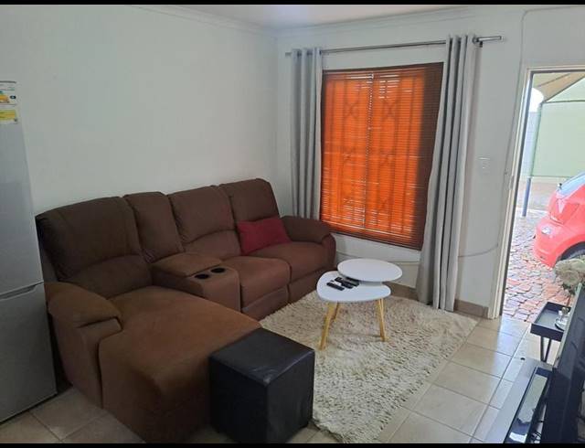 2 BEDROOM HOUSE FOR SALE IN SAVANNA CITY
